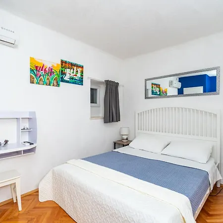 Guest house Tulip Old Town