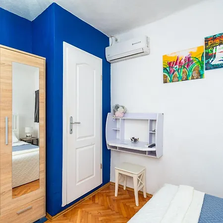 Tulip Old Town Guest house 3*