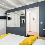 بيت ضيافة Tulip Old Town 3*