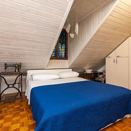 Tulip Old Town 3* دوبروفينك